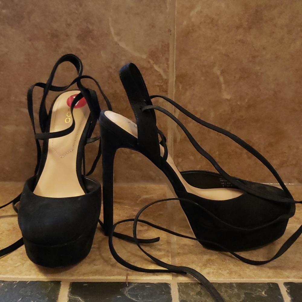 Bleach heels